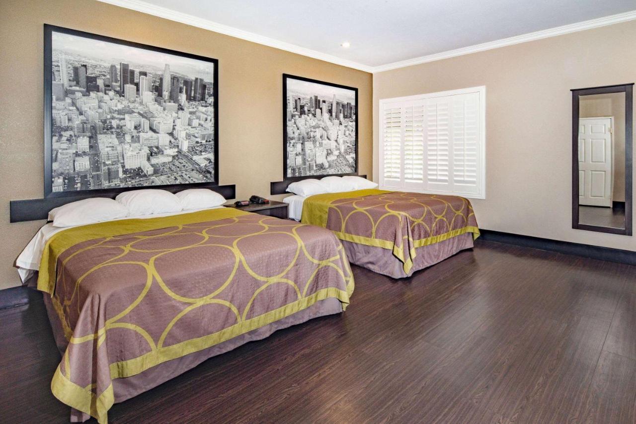 Super 8 By Wyndham North Hollywood Motel Los Angeles Buitenkant foto